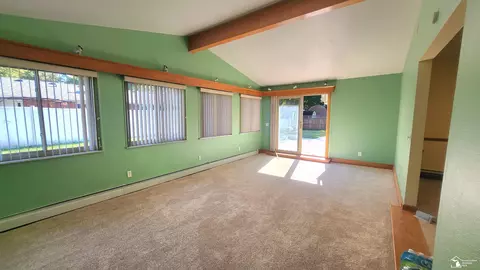 7528 Apache, Temperance, MI 48182 photo 6