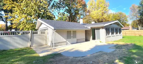 7528 Apache, Temperance, MI 48182 photo 30