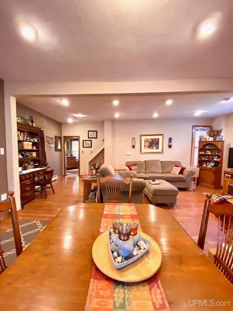 211 W Barnum, Ishpeming, MI 49849 photo 21