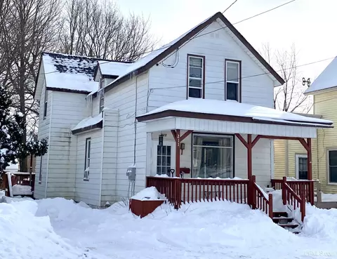 211 W Barnum, Ishpeming, MI 49849