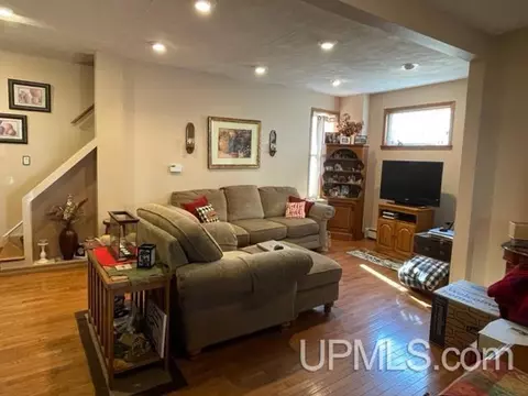 211 W Barnum, Ishpeming, MI 49849 photo 16