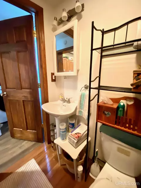 211 W Barnum, Ishpeming, MI 49849 photo 33
