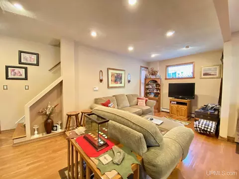 211 W Barnum, Ishpeming, MI 49849 photo 13