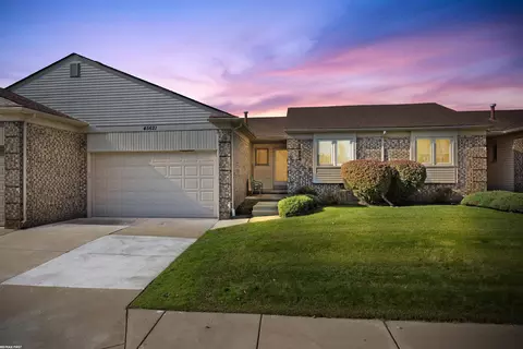 45621 Silver Maple, Shelby Township, MI 48315