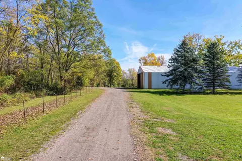 6471 Torrey, Flint, MI 48507