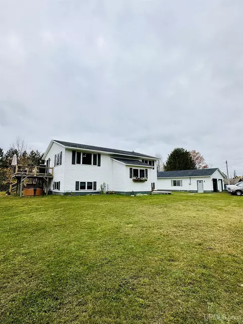 932 Co Rd Ai, Champion, MI 49814