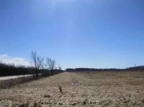 Vacant Plank / Mckinley, Cottrellville, MI 48039