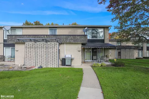 8275 Kennedy UNIT 4, Warren, MI 48093