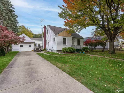 1560 Hendricks, Monroe, MI 48162