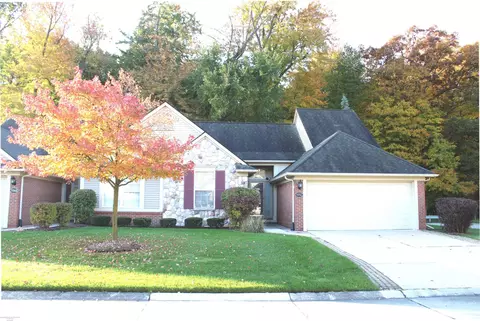 5552 Woodview, Sterling Heights, MI 48314