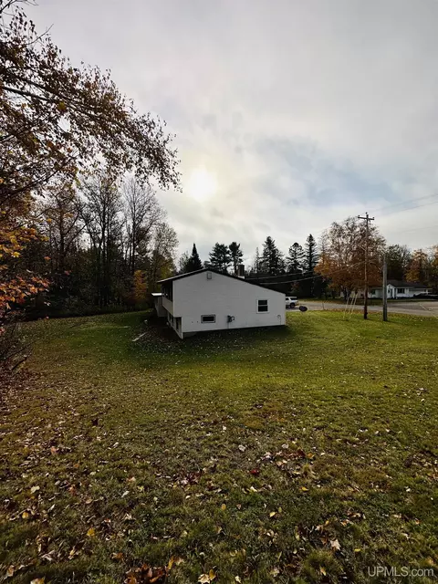 712 Cooper Lk, Ishpeming, MI 49849 photo 23