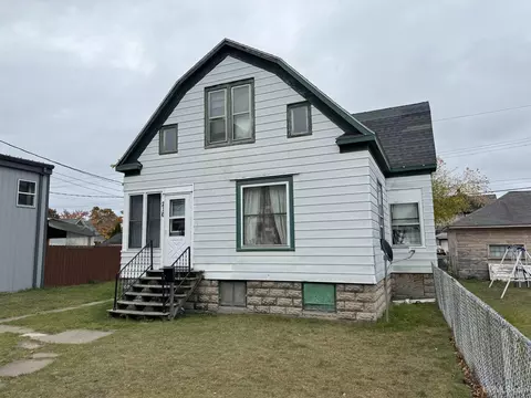 216-218 Stephenson, Escanaba, MI 49829
