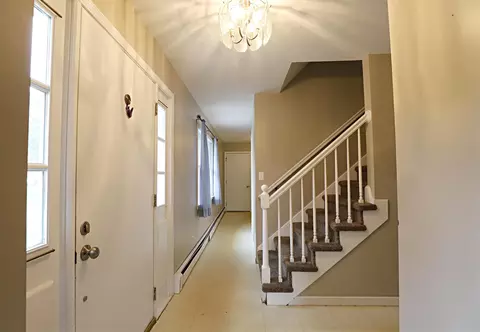 6082 W W Riv, Flushing, MI 48433 photo 2