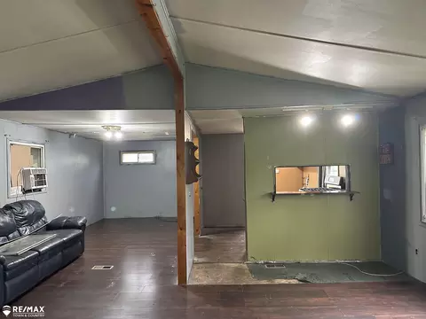 2421 S Dye, Flint, MI 48532 photo 7