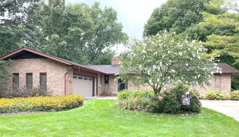 302 Oakland, Essexville, MI 48732