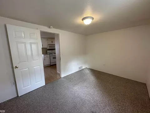 145 Hansen, Algonac, MI 48001 photo 9