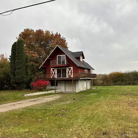 7331 County 426 M5, Gladstone, MI 49837