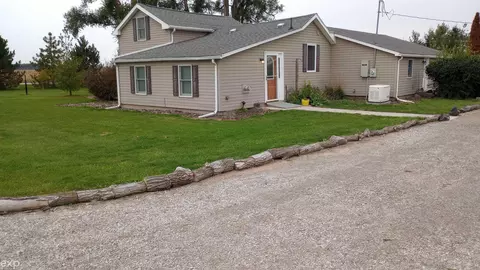 6024 Fike, Blissfield, MI 49228