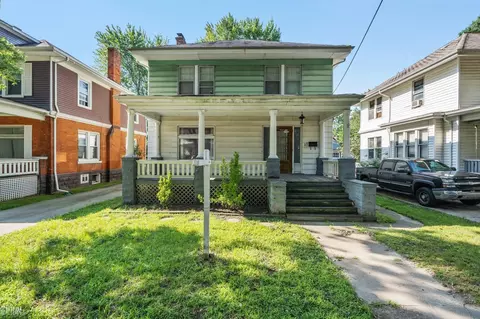 27 Moser, Mount Clemens, MI 48043