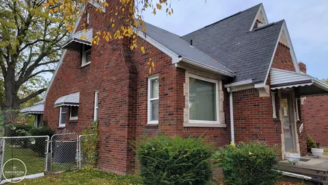 15541 Deerfield, Eastpointe, MI 48021 photo 2