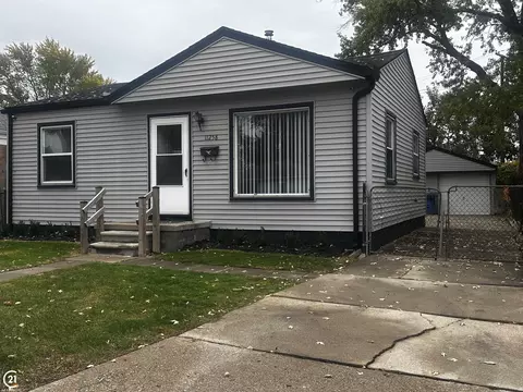 11258 Cadillac, Warren, MI 48089