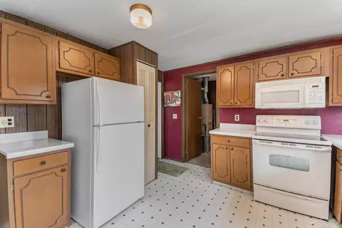 7822 Maple, Birch Run, MI 48415 photo 12