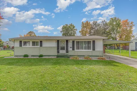 7822 Maple, Birch Run, MI 48415