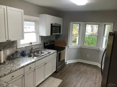 2936 N Michigan, Saginaw, MI 48604
