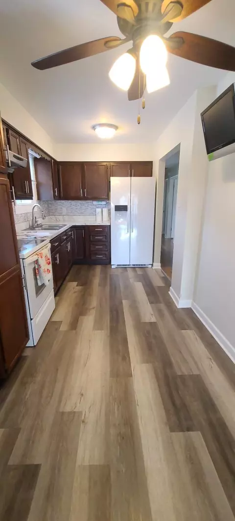 2144 Aiken, Owosso, MI 48867 photo 16