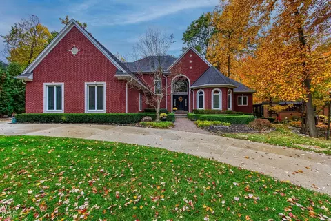 56241 Heathrow, Shelby Township, MI 48316