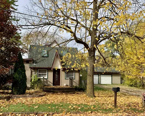 323 N N Brks, Owosso, MI 48867