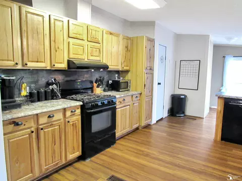 3250 Glendale, Monroe, MI 48162 photo 6