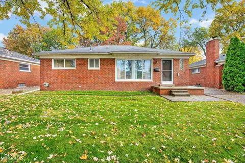 21641 Mauer, Saint Clair Shores, MI 48080