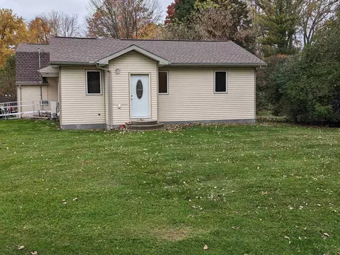 727 Prairie Crk, Midland, MI 48640