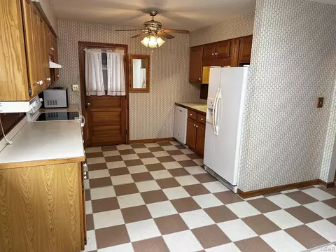 385 Oak, Britton, MI 49229 photo 4