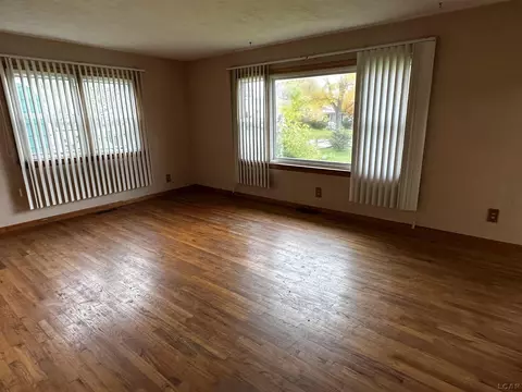 385 Oak, Britton, MI 49229 photo 3
