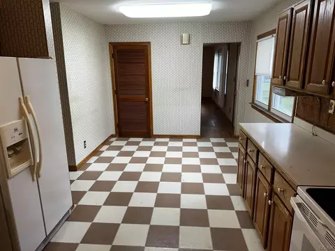 385 Oak, Britton, MI 49229 photo 7