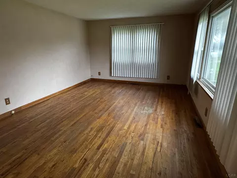 385 Oak, Britton, MI 49229 photo 2