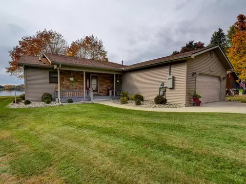 4705 Appleby Ct, Gladwin, MI 48624 photo 4