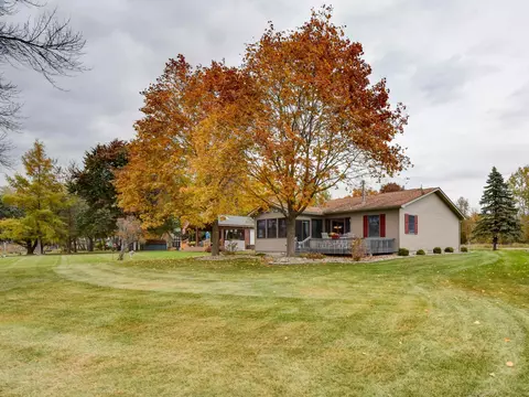 4705 Appleby Ct, Gladwin, MI 48624 photo 13
