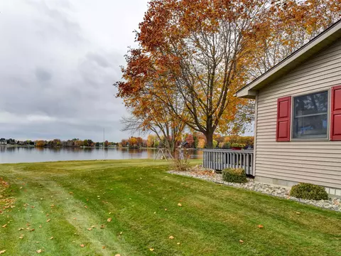 4705 Appleby Ct, Gladwin, MI 48624 photo 8