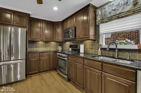 1956 Severn, Grosse Pointe Woods, MI 48236 photo 13