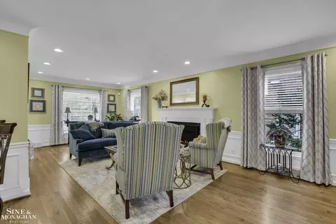 1956 Severn, Grosse Pointe Woods, MI 48236 photo 9