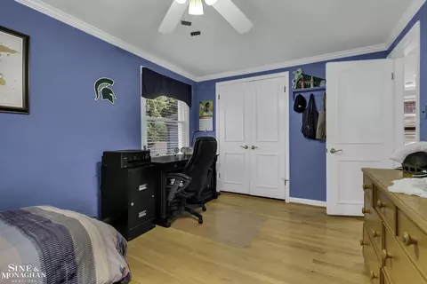 1956 Severn, Grosse Pointe Woods, MI 48236 photo 25