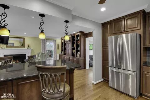1956 Severn, Grosse Pointe Woods, MI 48236 photo 14