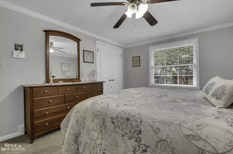1956 Severn, Grosse Pointe Woods, MI 48236 photo 21