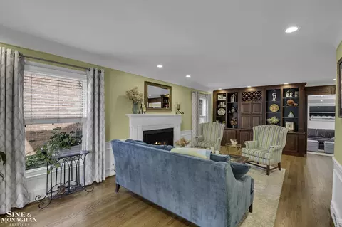 1956 Severn, Grosse Pointe Woods, MI 48236 photo 6