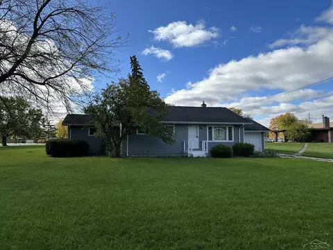 4675 Deerfield, Saginaw, MI 48603