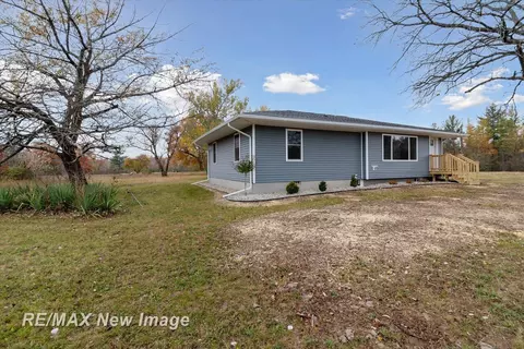 5951 E Sargent, Gladwin, MI 48624 photo 22