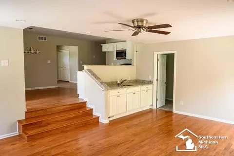 13155 Hannan, Romulus, MI 48174 photo 6
